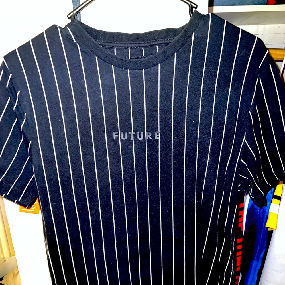 Graphic tee